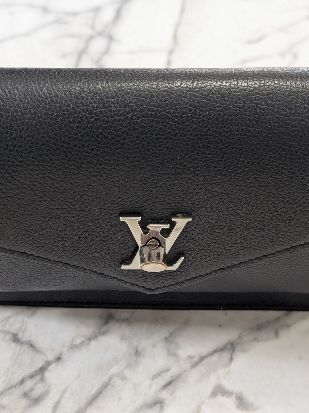 Authentic Louis Vuitton Mylockme Chain Pochette Crossbody woc - Picture 3 of 13